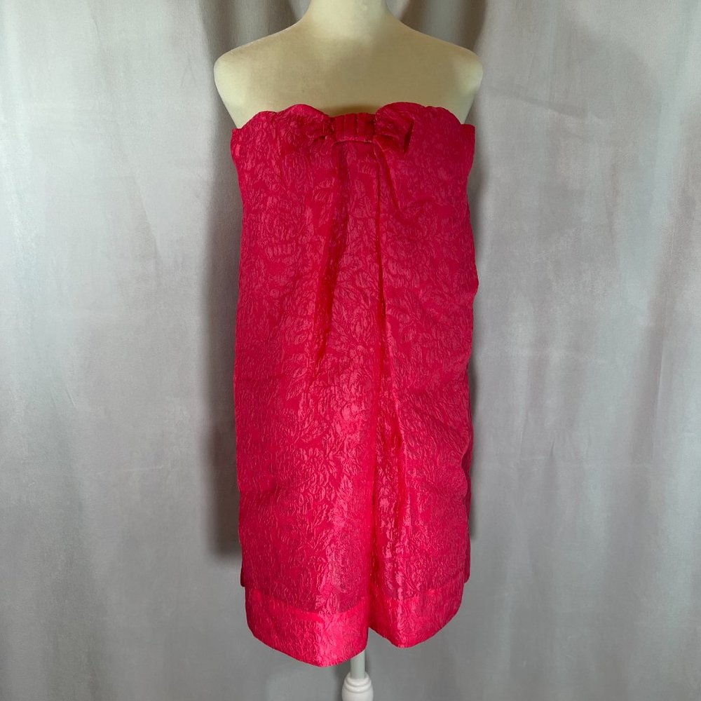 NWT BCBG Maxazria Bright Pink Textured Brocade Bow Front Strapless Dress…